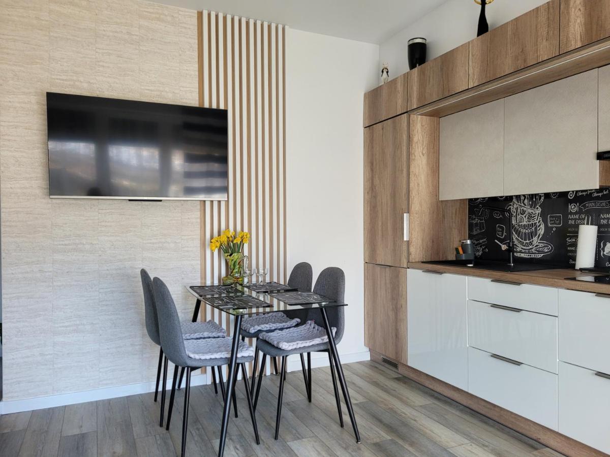 Apartament Nina Jelenia Góra Buitenkant foto